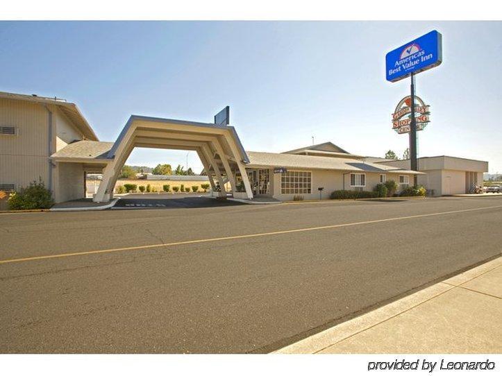 Americas Best Value Inn Roseburg Buitenkant foto
